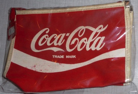 9629-2 € 2,50 coca cola make up tasje
